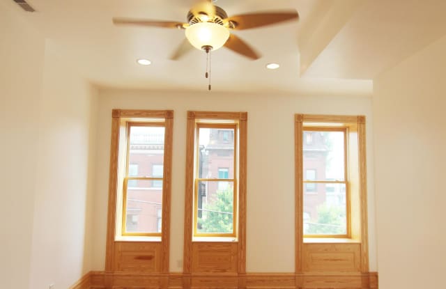 2303 Shenandoah Avenue - A Gallery 3