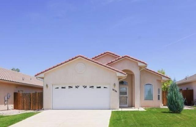 1036 Willowcrest Dr photos photos