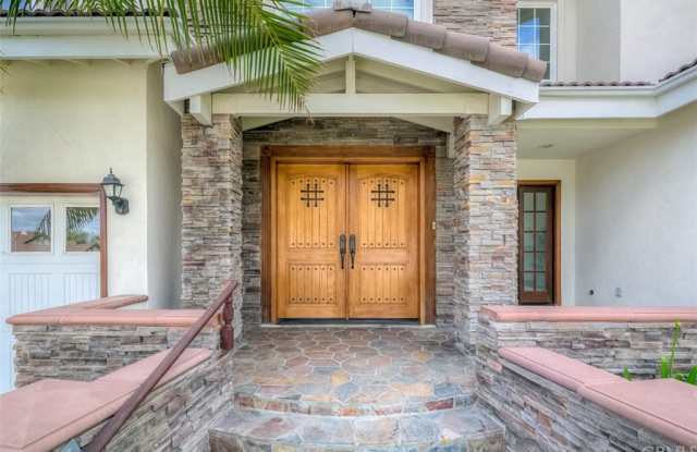 1841 Skyline Way Gallery 3