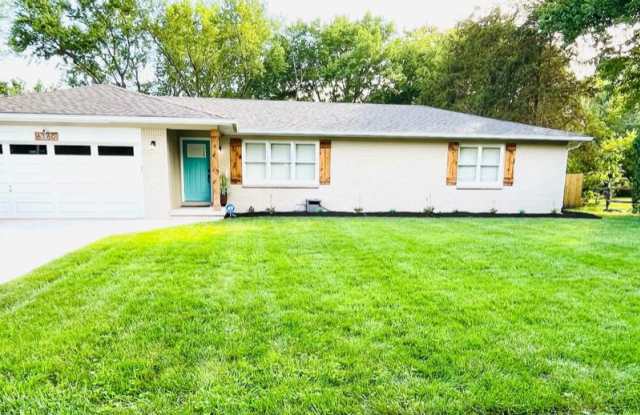 6160 Downing Dr - 6160 Downing Drive, Indianapolis, IN 46228