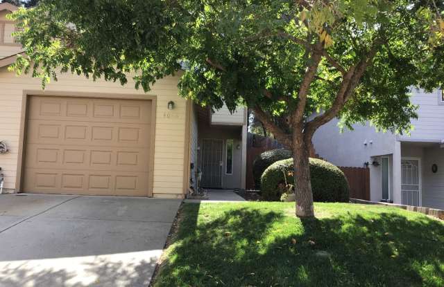 Condo in Diamond Springs - 4006 Wimbledon Drive, Diamond Springs, CA 95619