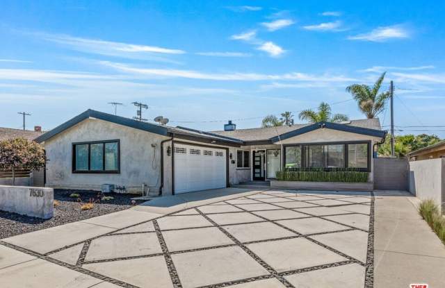 7630 W 91st St photos photos