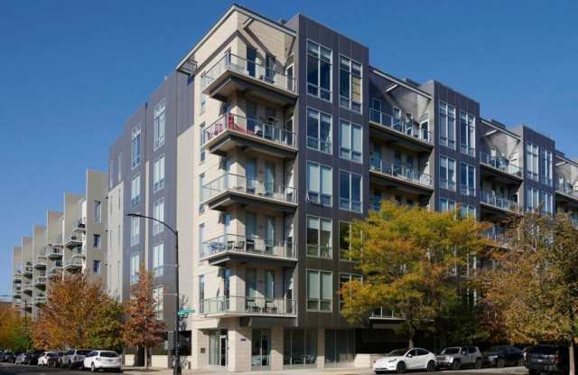 1100 W Adams St photos photos