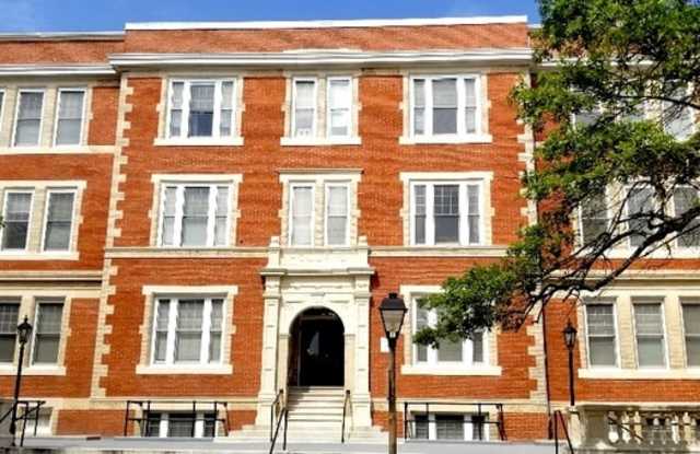 200 Drummond Place Gallery 1