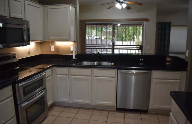 17704 N SUNDOWN Court Gallery 3