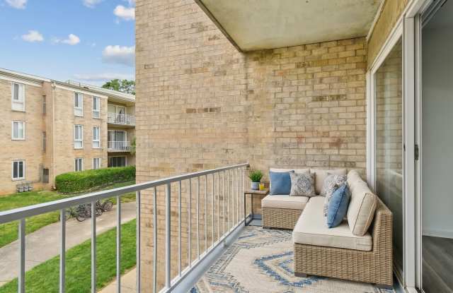 The Apartments at Elmwood Terrace Gallery 3