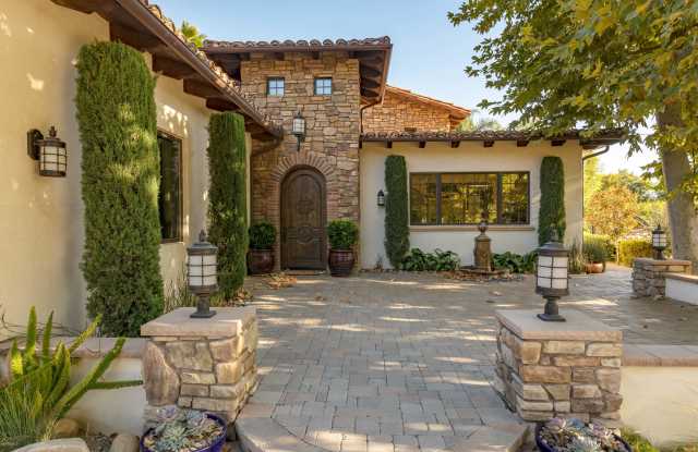 27862 Blythedale Road Gallery 4