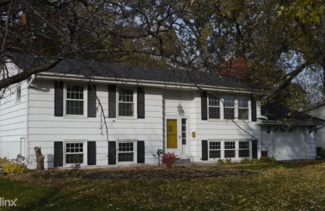 8608 Zenith Road - 8608 Zenith Road, Bloomington, MN 55431