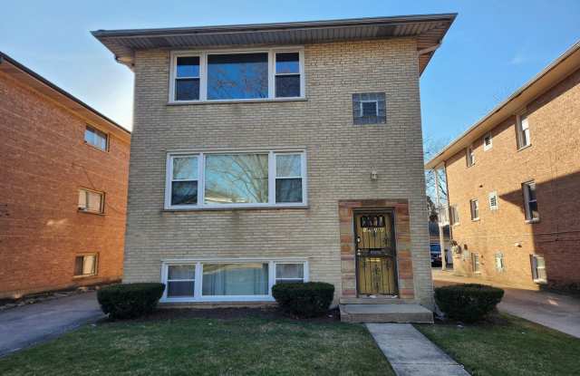 1018 S 11th Avenue unit: 2 photos photos