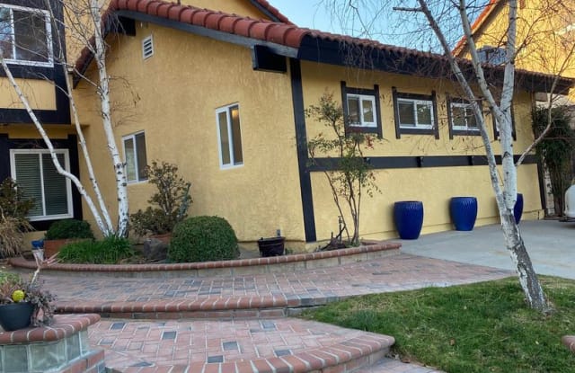 2875 Emily Lane - 2875 Emily Lane, Simi Valley, CA 93063