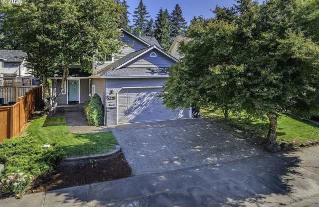 Spacious Hillsboro 3 Bedroom Home with Vaulted Ceilings, Office, Open Kitchen & 2-Car Garage photos photos