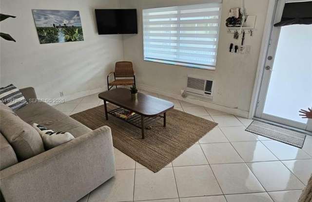 7400 Harding Ave photos photos