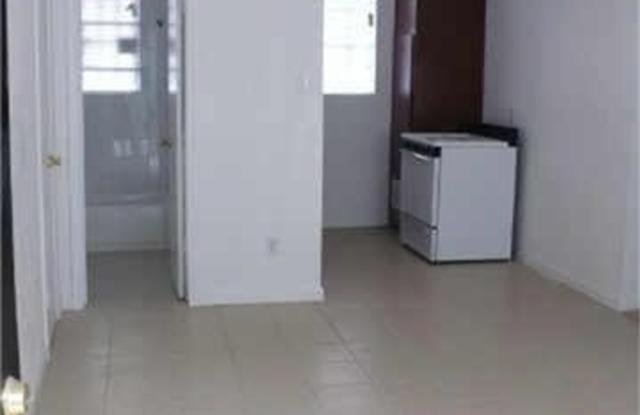 2412 Southmore Gallery 2