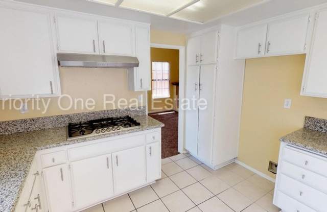 12341 Del Mar Oaks Gallery 4