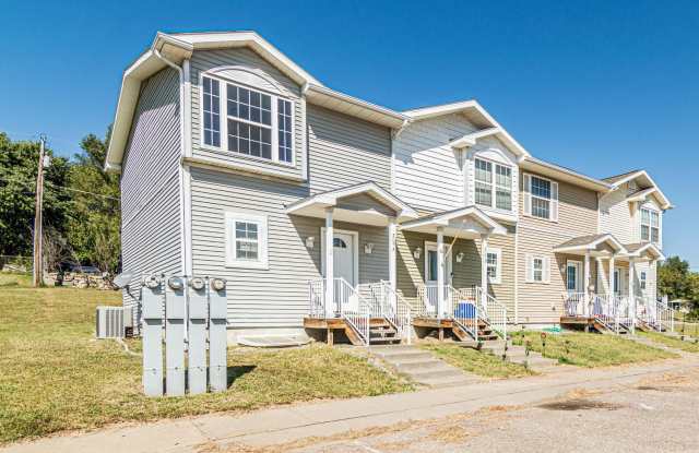 Fantastic two bedroom row house! photos photos