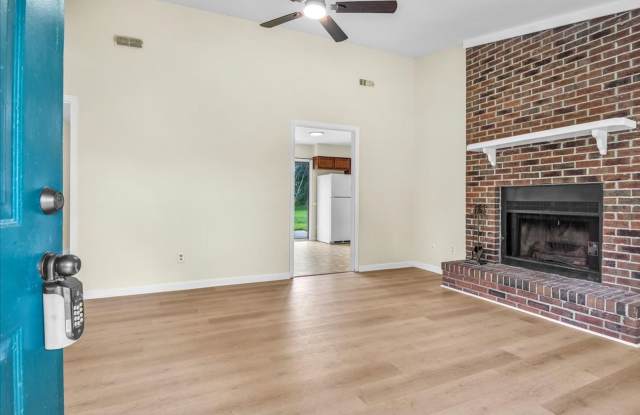 1019 Blue Leaf Pl. Gallery 4