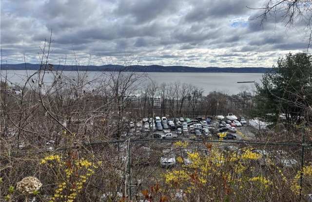 1-3 Mountain Court - 1 Mountain Court, Haverstraw, NY 10927