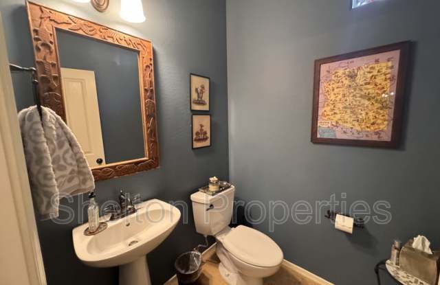 4301 N Golf Dr Gallery 4