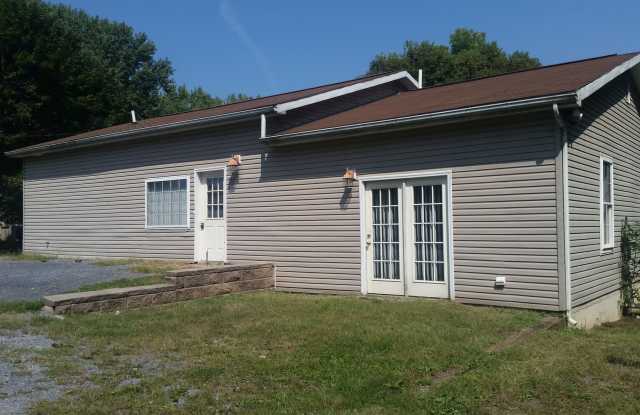 Pet Friendly Single Family Home photos photos