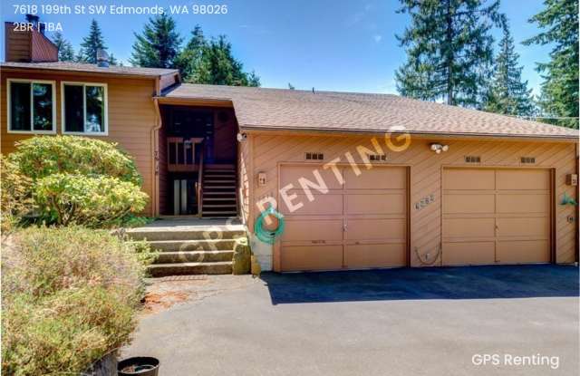 Spacious 2 bedroom with Garage Parking! photos photos