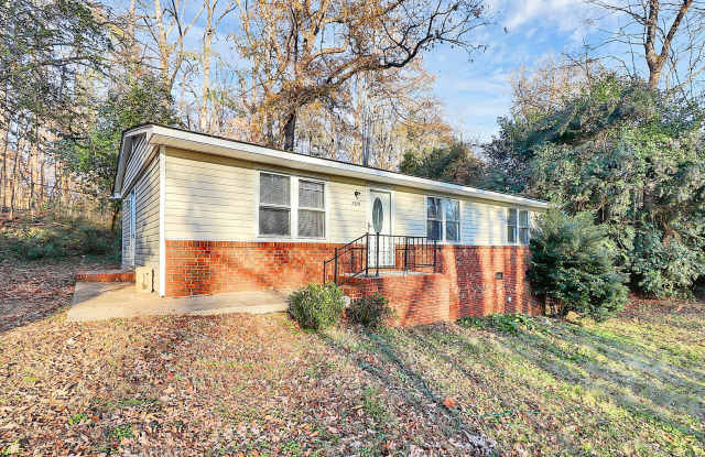 Cozy Three Bedroom in Harbor House Area! photos photos