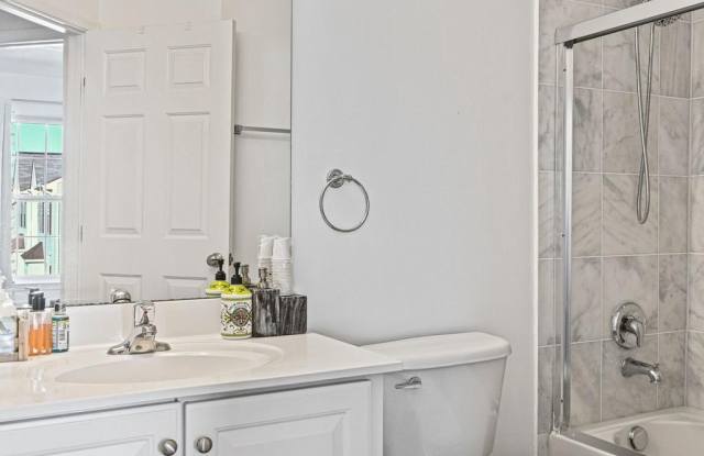 41881 PRECIOUS SQUARE photos photos