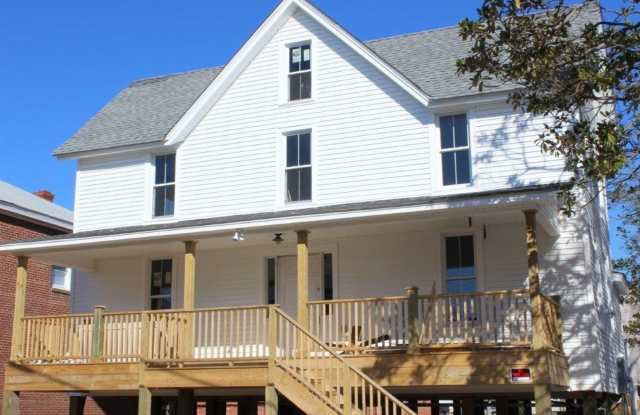 205 SW Raleigh photos photos