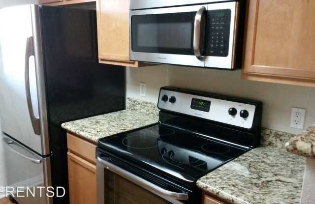 12063 Alta Carmel Ct #154 Gallery 3