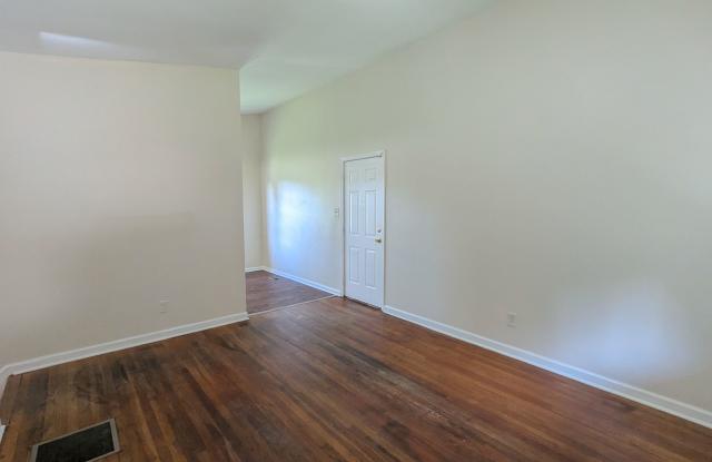 1615 Abner Terrace Northwest Gallery 4