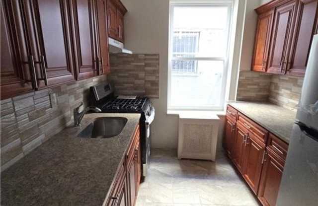 252 East 46th Street photos photos
