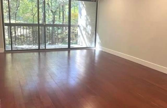 1656 PARKCREST CIRCLE Gallery 4