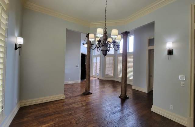 5805 Spring Glade Court Gallery 2