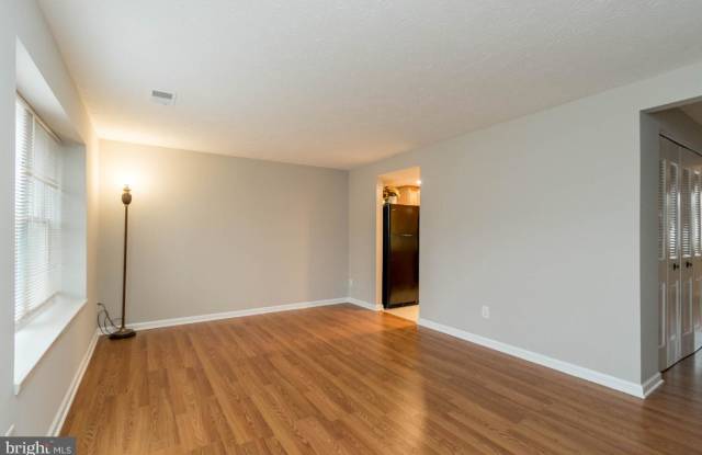10150 STATESBORO COURT Gallery 3
