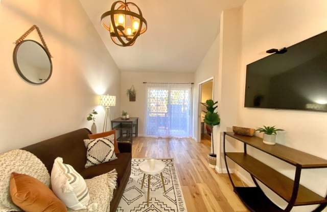 1621 Hotel Circle S photos photos