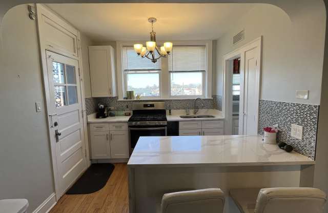 2840 North Lockwood Avenue photos photos 2840 North Lockwood Avenue photos photos