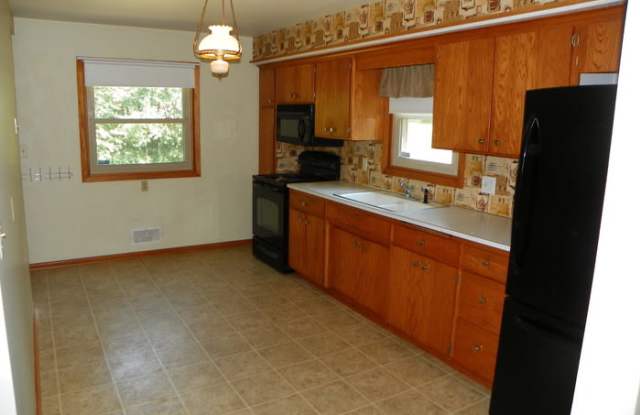2719 8th Avenue East Gallery 3