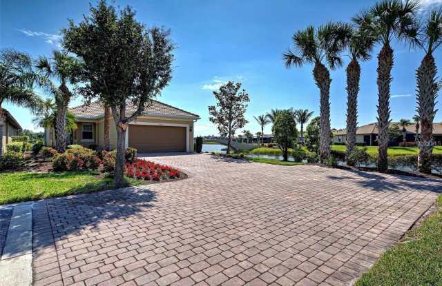 19240 ISADORA STREET photos photos