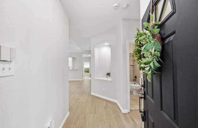 8787 LAUREL CANYON DR Gallery 3