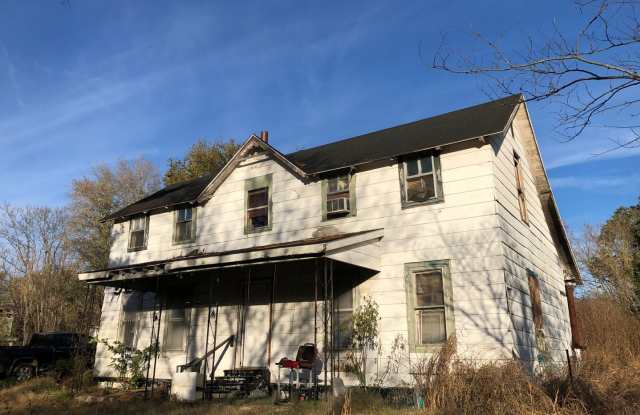 GOLCONDA, IL - 2.5 Acres & county house- ONLY $699 DOWN / $298 MONTH photos photos GOLCONDA, IL - 2.5 Acres & county house- ONLY $699 DOWN / $298 MONTH photos photos