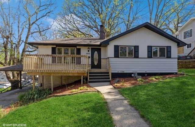 2510 Sherwood Drive photos photos