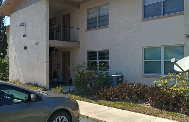 2 Bedroom, 1 Bath for Rent at 1924 Honour Road #4 Orlando FL 32839 photos photos