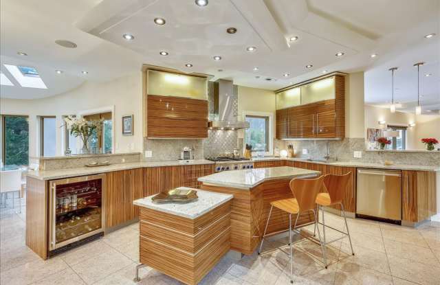 INCREDIBLE 6BR Home in Cabin John. Priced to rent!! Ready in January photos photos