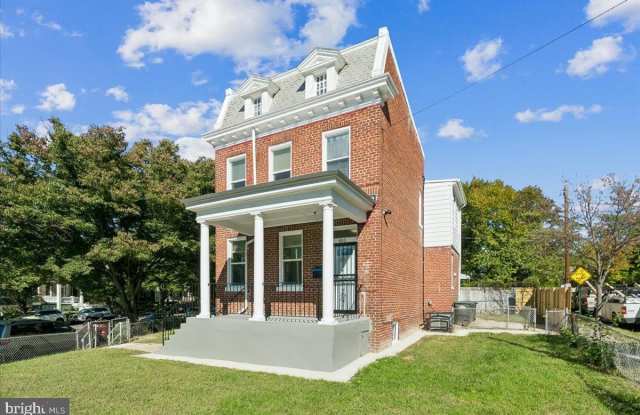 401 SHEPHERD Street NW Gallery 2