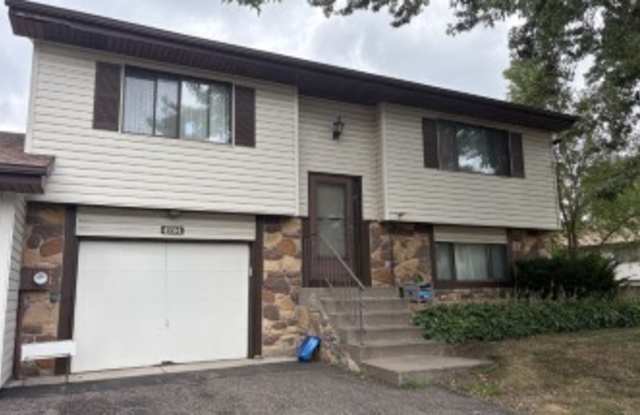 4794 Avon St Gallery 2