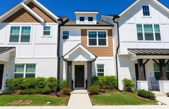 Welcome to Robinson Rowhouses, an exceptional community in the vibrant Old Hickory area! photos photos
