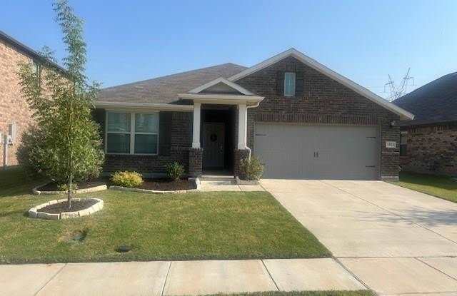 1825 Elderberry Street photos photos