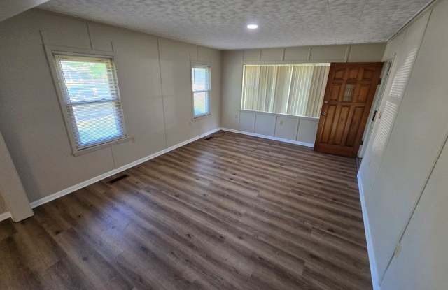 131 Hedstrom Gallery 2