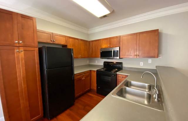 PRE-LEASING FOR AUGUST 6TH 2027! Gallery 4
