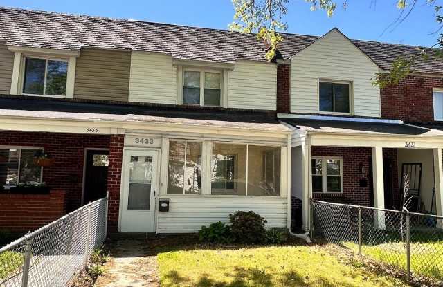 3433 CLAY Street NE photos photos