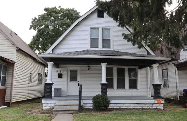 Large 2 Bedroom Home Gallery 1